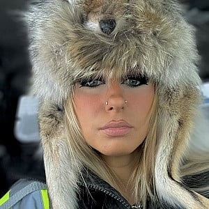 alexis_xj Alexis XJ gallery download