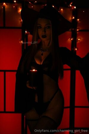 charming_girl_free download
