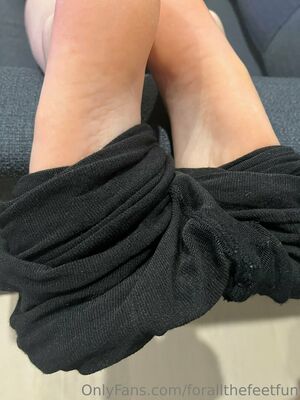 Sweet feet 😘 download