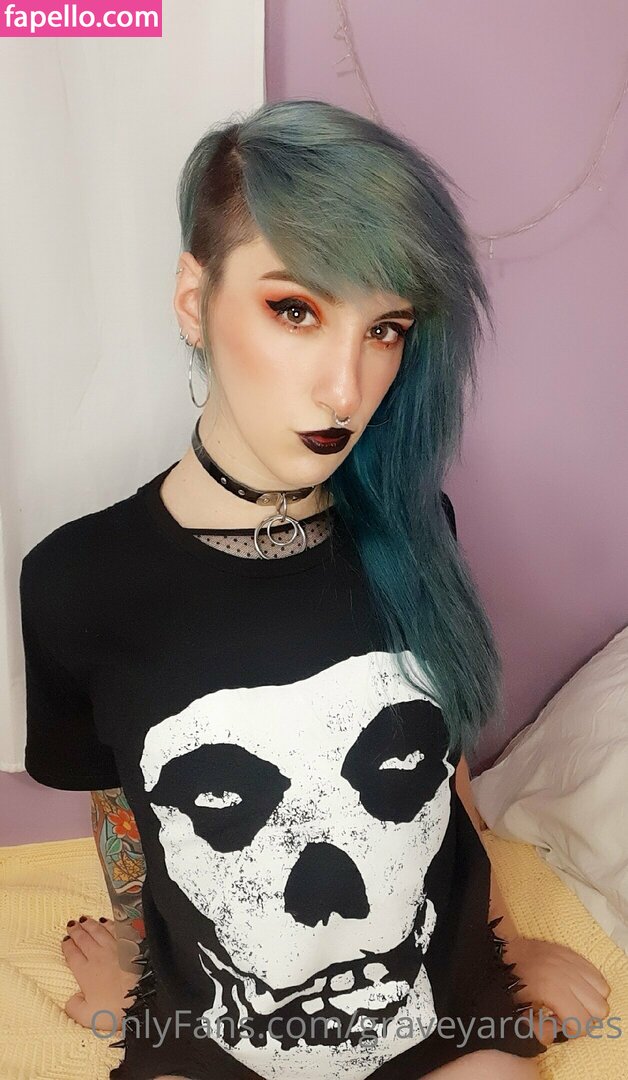 graveyardhoes leaks