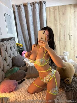Saralia nude