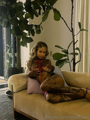 Vudu Dahl nude