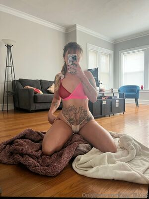 Laynie Luck leaks