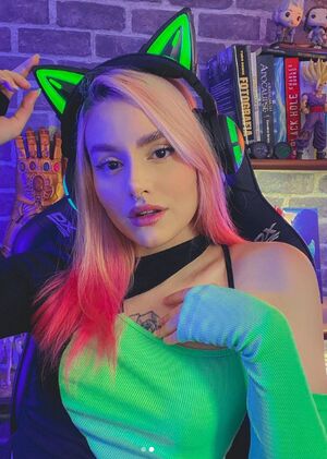 Live With Laurie leaks