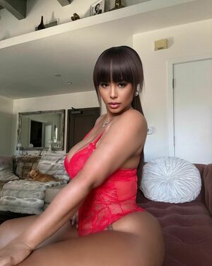 mimize1 nude