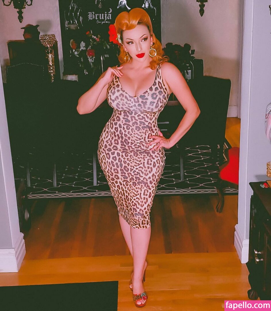 pinupashley nude