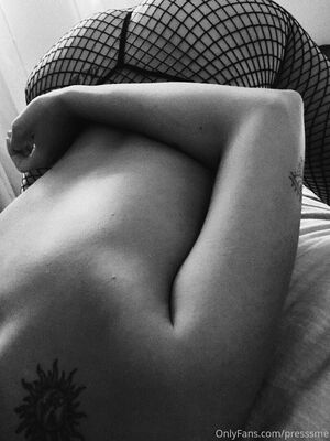 Presley Rhodes leaks