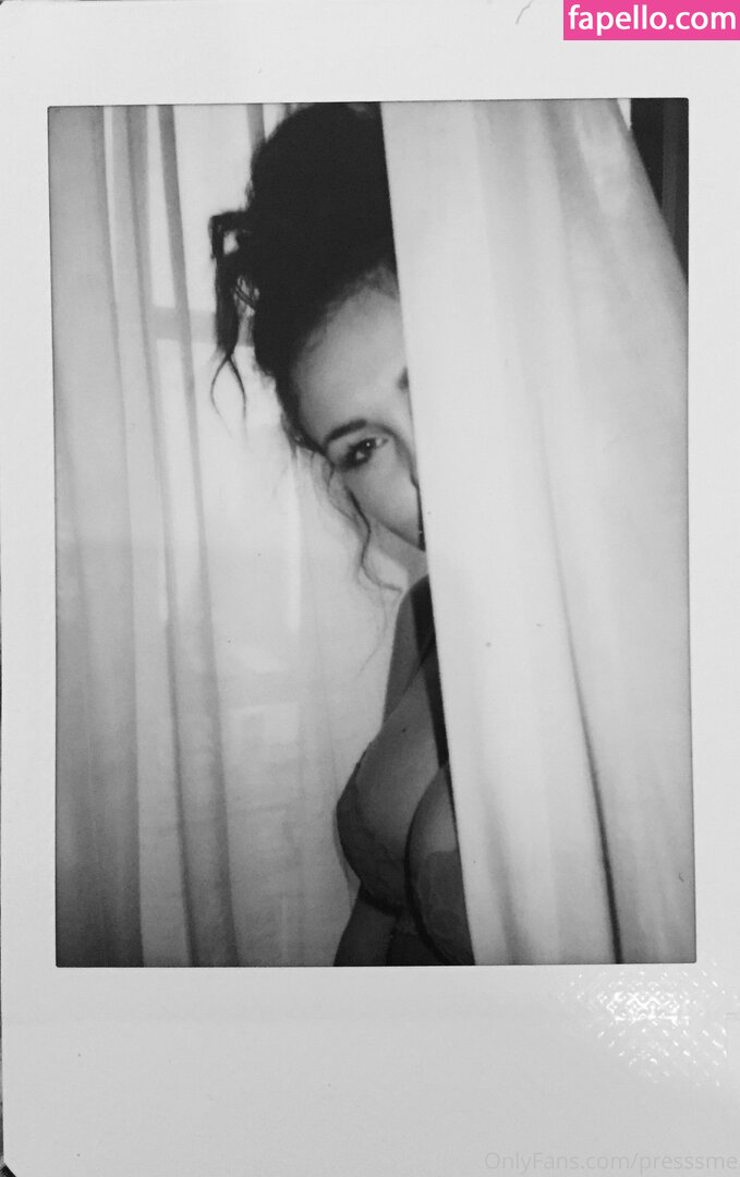 Presley Rhodes leaks