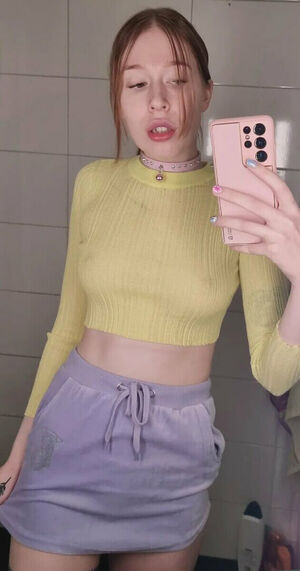 Julia nude