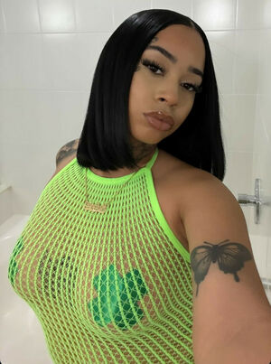 ricchhhh nude