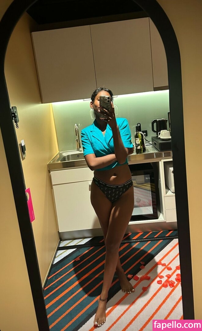 Babygirl nude