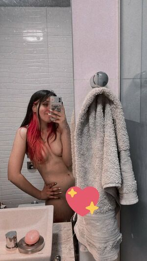 Victoria Coelho nude