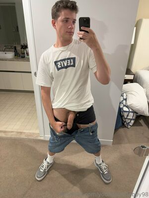 Connor Peters nude